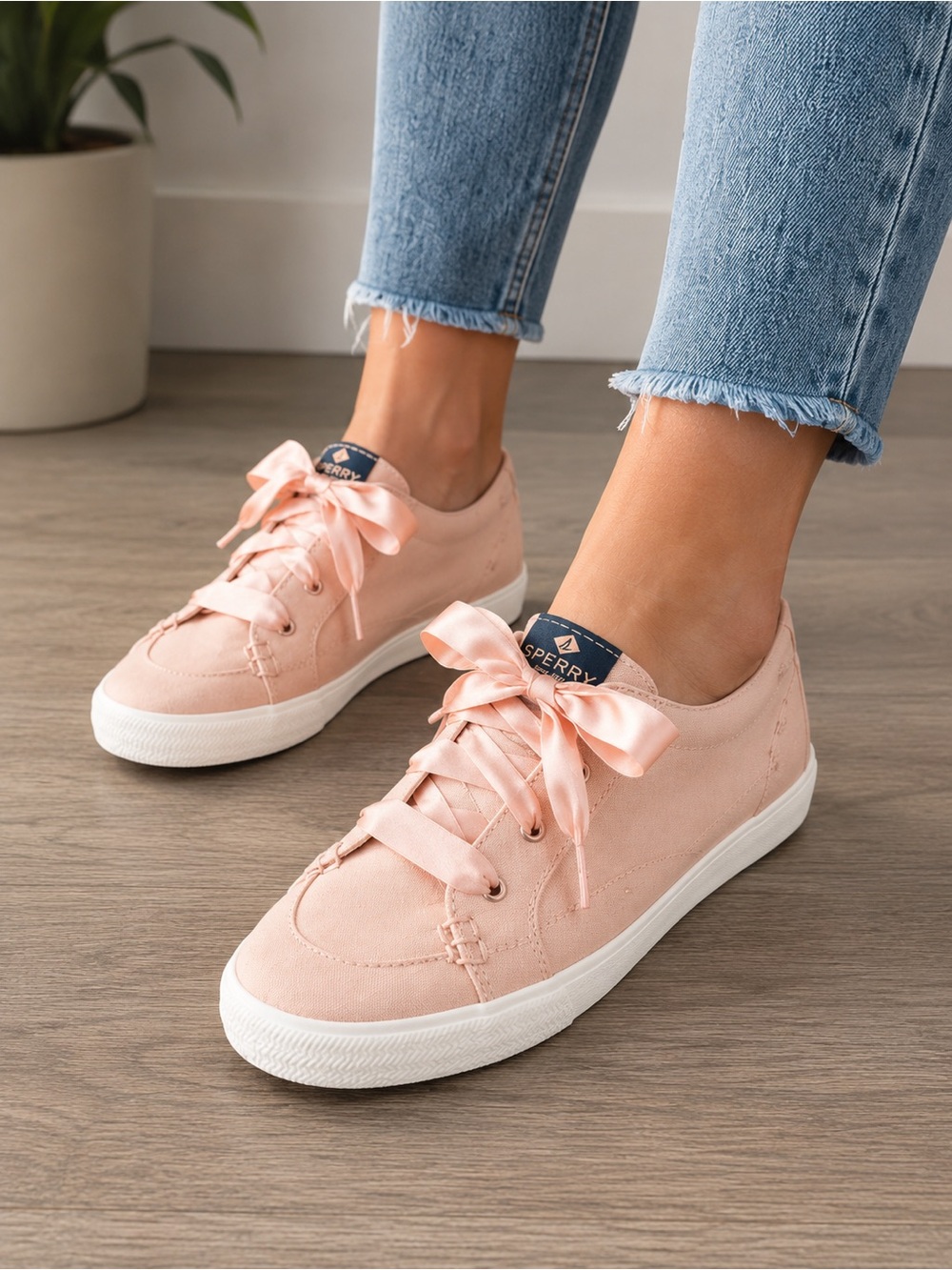 Sperry Blush Pink Canvas Sneakers Satin Ribbon Laces 8.5